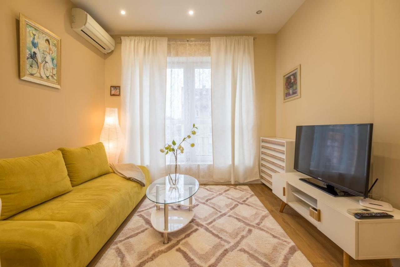 Modern 2 Bedroom Apartment Next To Vitosha Str. Sofía Exterior foto